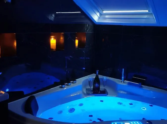 La Nuit De Leandre Rouen